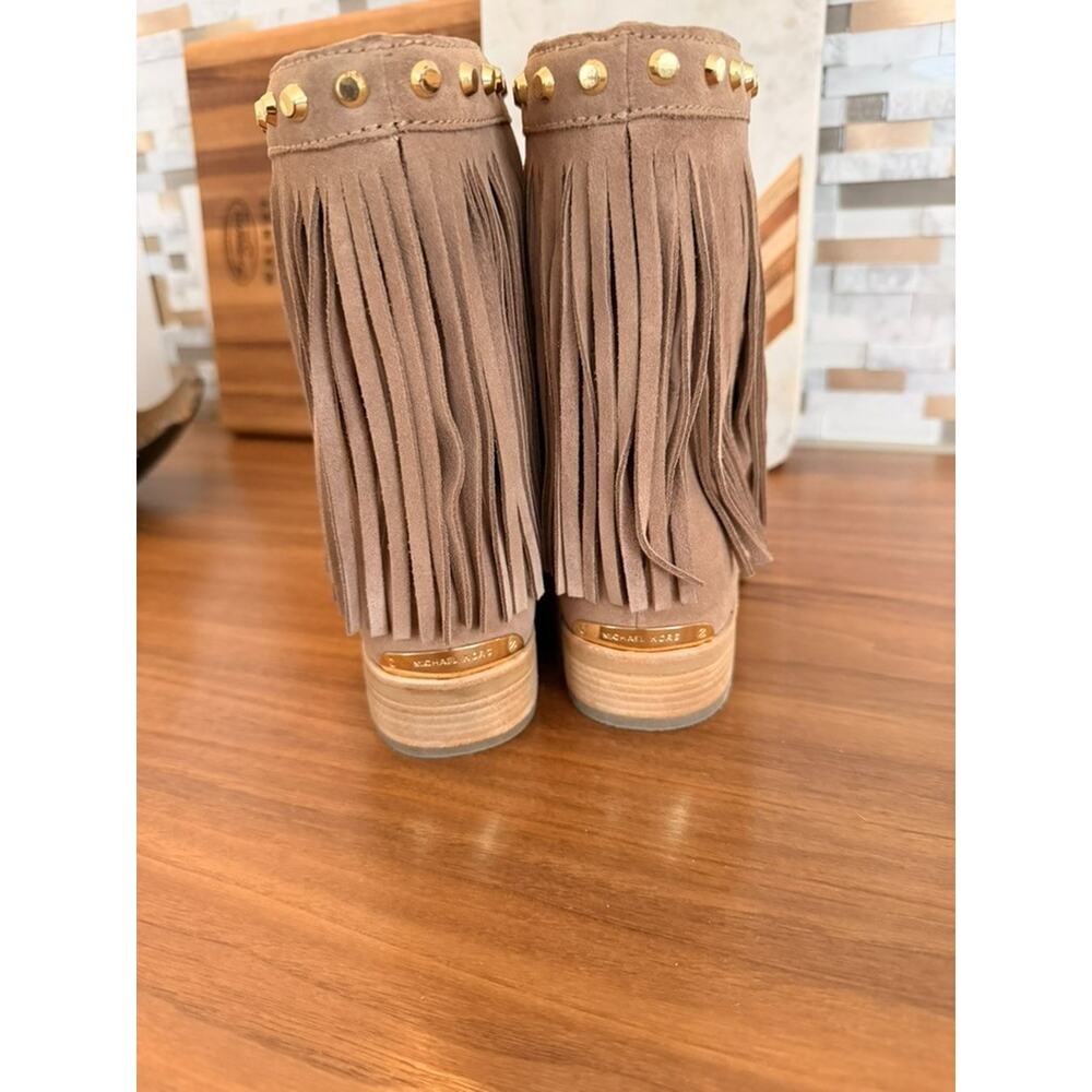 Michael Kors Women's Suede Fringe Ankle Boots Taupe Studded Boho Western - Picture 4 of 8